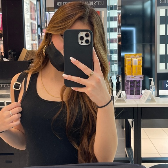 Meet your Posher, Eline - Picture 1 of 1